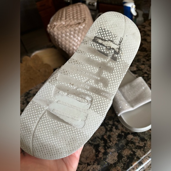 FitFlop silver/glitter sandals - size 7 - Picture 3 of 3